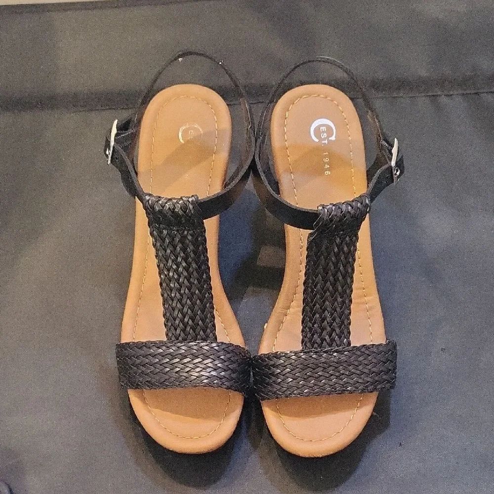 BRAND NEW CEST1946 BRAIDED WOMENSSANDALS